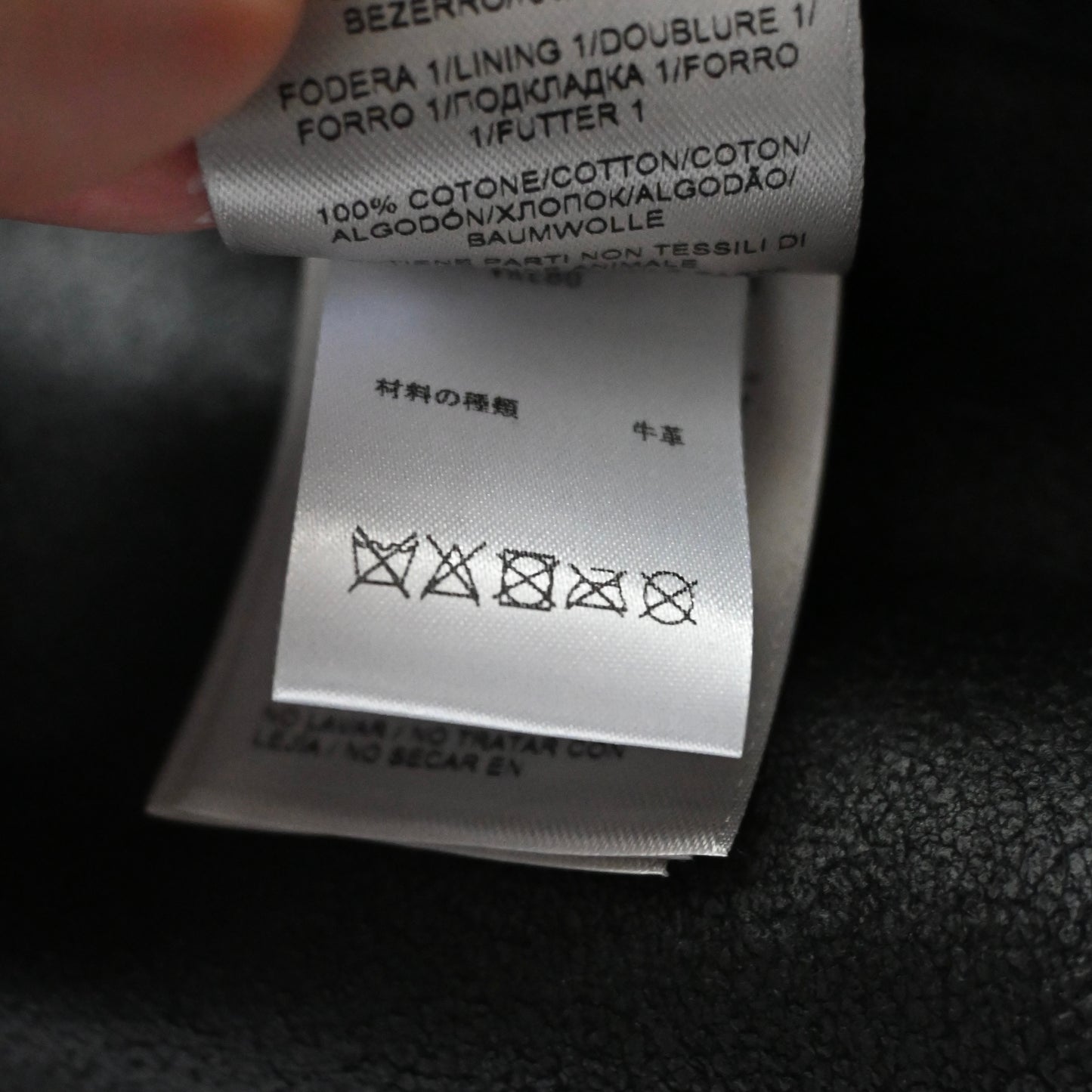 2019aw bottega veneta curve zip cow leather jacket 52 by Daniel Lee