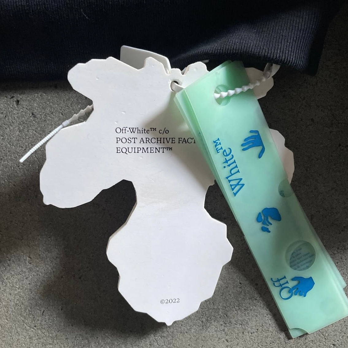 2022aw post archive faction x off-white
equipment hoodie M