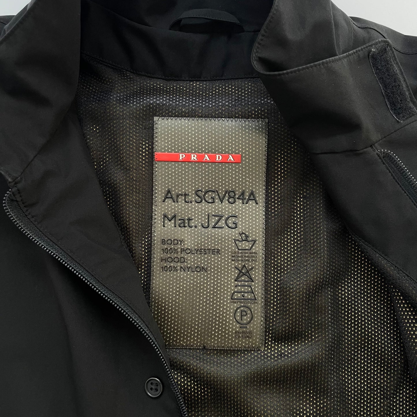 2000s prada sport sgv84a Gore-Tex blouson 54