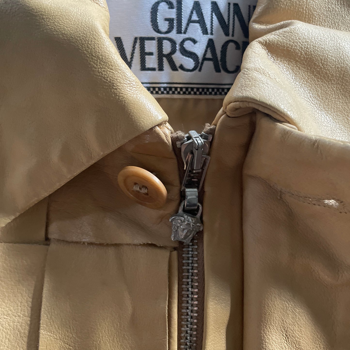 1990s versace Intrecciato leather jacket
48 by ruffo leather