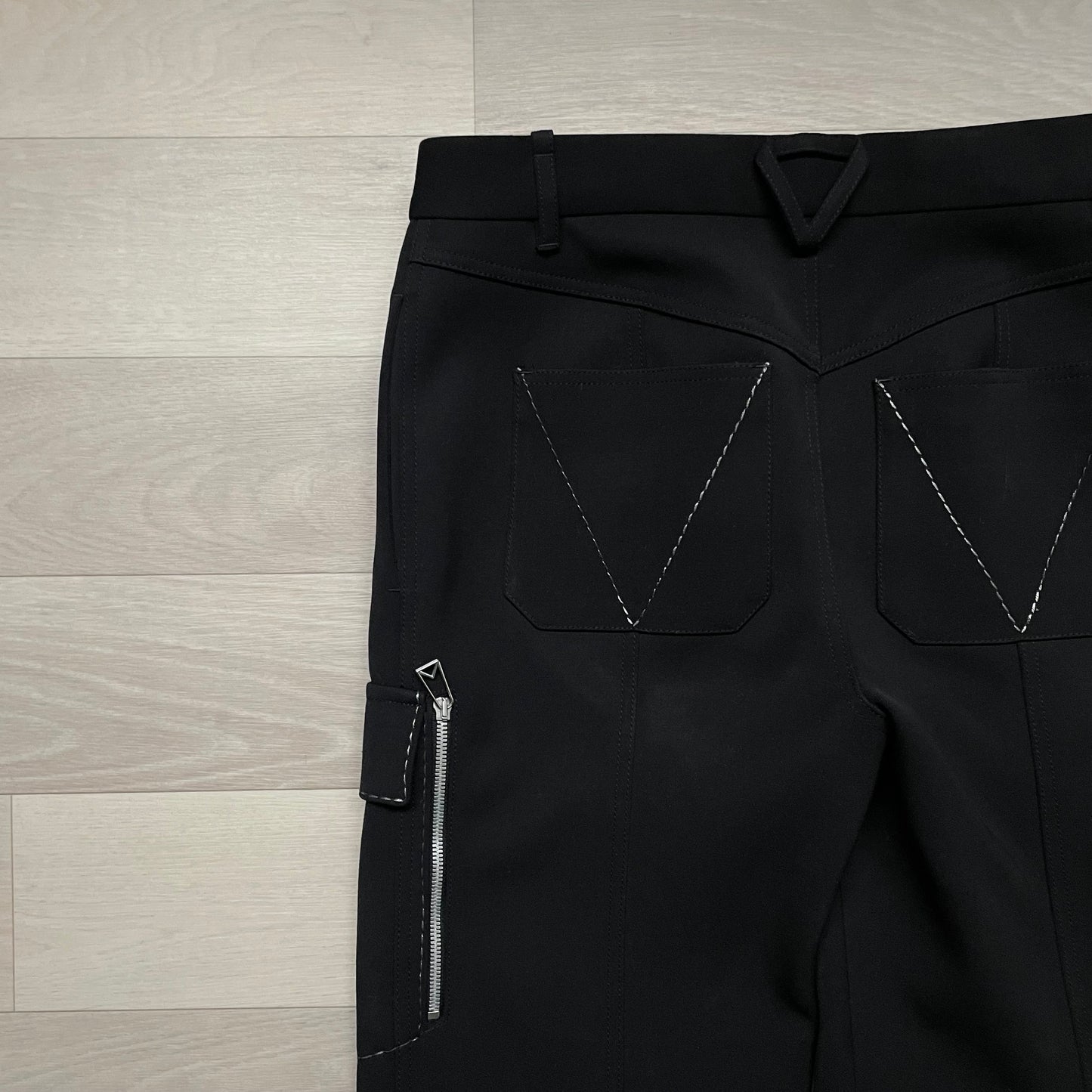 2021aw bottega veneta wool cavalry cargo 48 by Daniel Lee