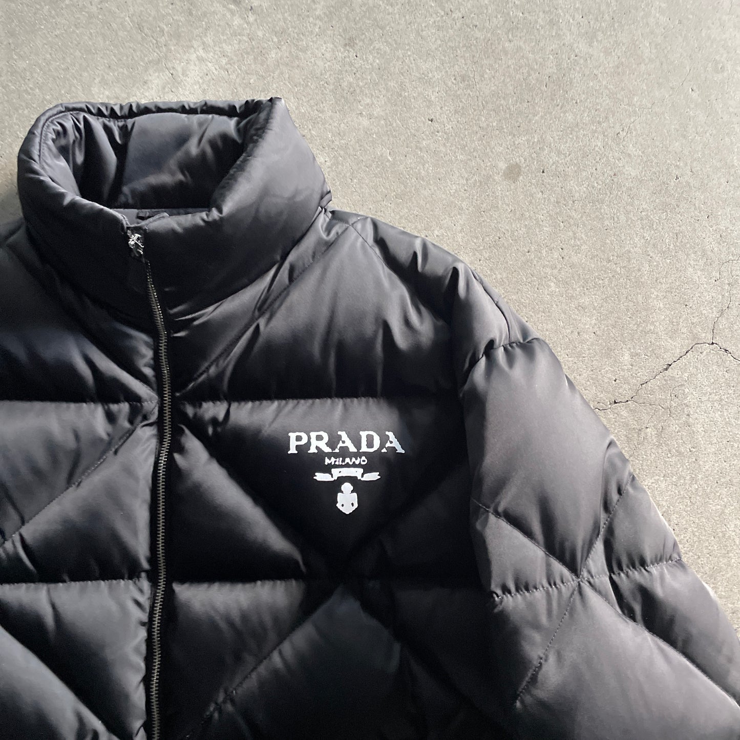 2022aw prada sgb803 re nyion down
jacket XL by raf simons