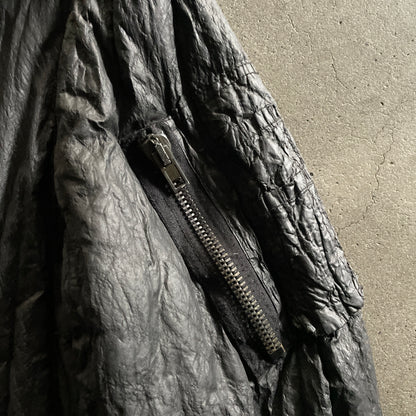 2003aw helmut lang rubberised metal
high neck bondage bomber jacket 48