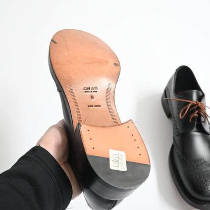 2000s miu miu wing tip leather shoes 9