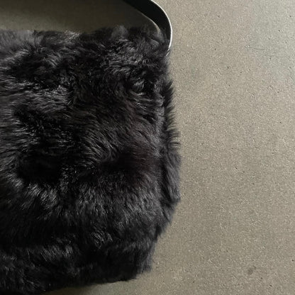 1996ss gucci black fur shoulder bag by
tom ford