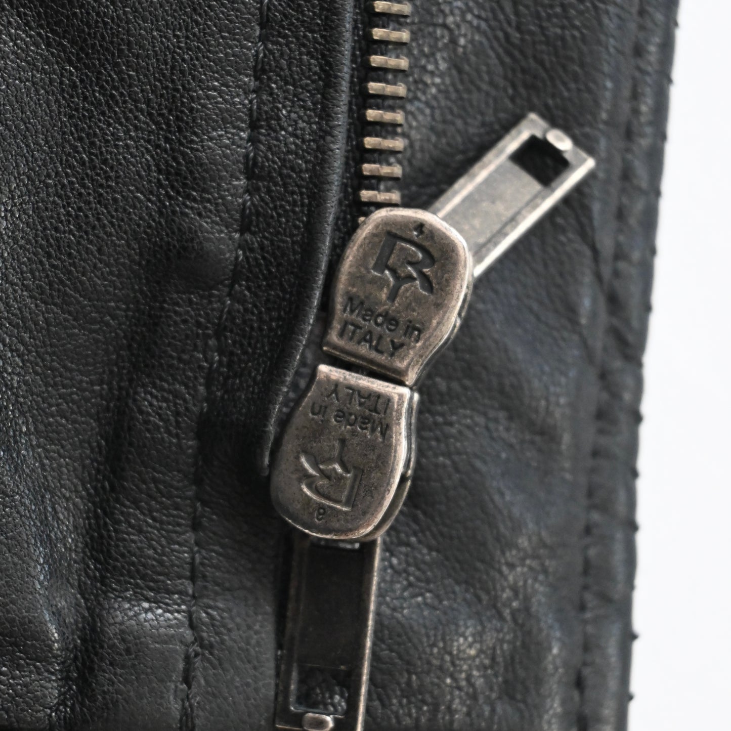 1990s salvatore ferragamo gemuine leather jacket 48