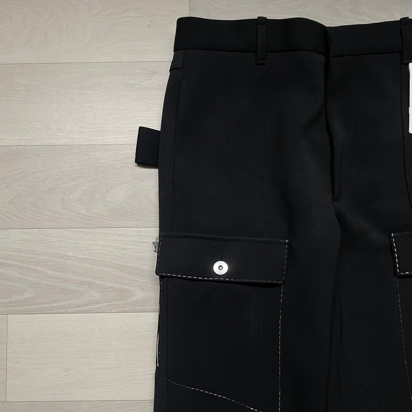 2021aw bottega veneta wool cavalry cargo 48 by Daniel Lee