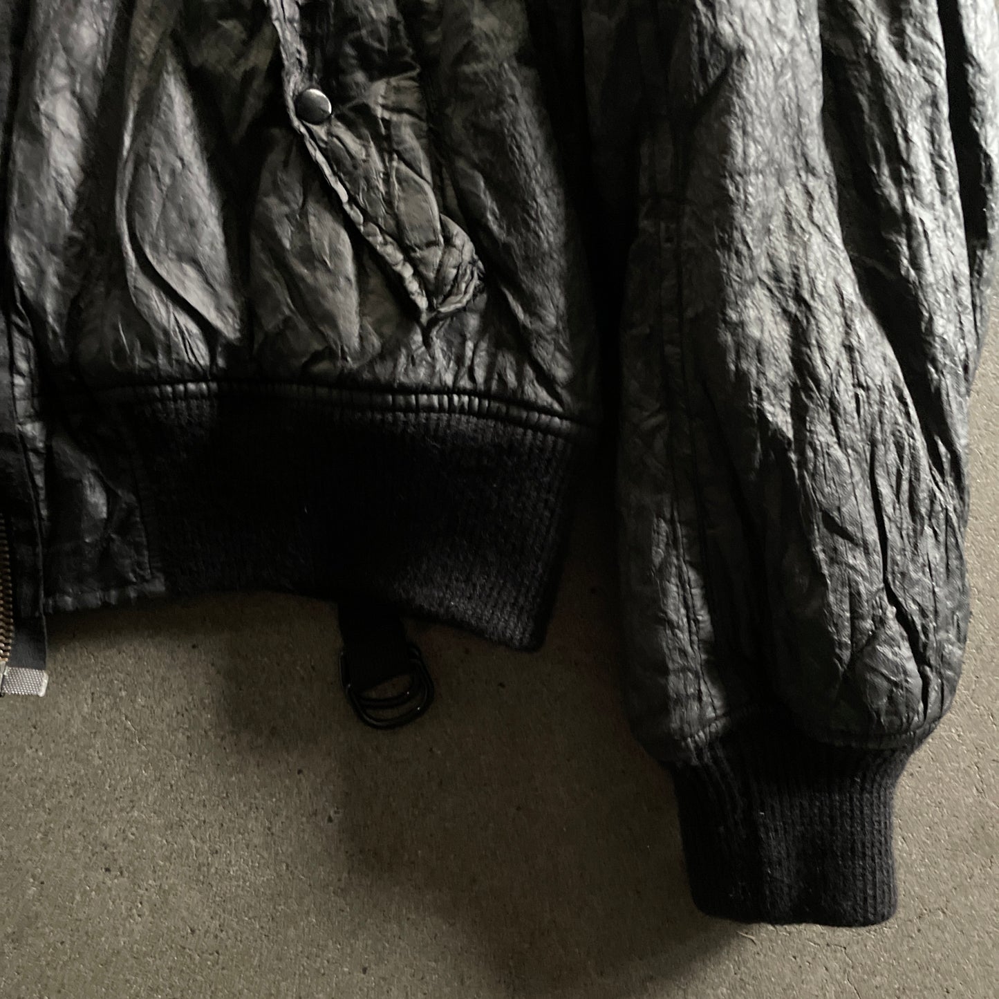 2003aw helmut lang rubberised metal
high neck bondage bomber jacket 48