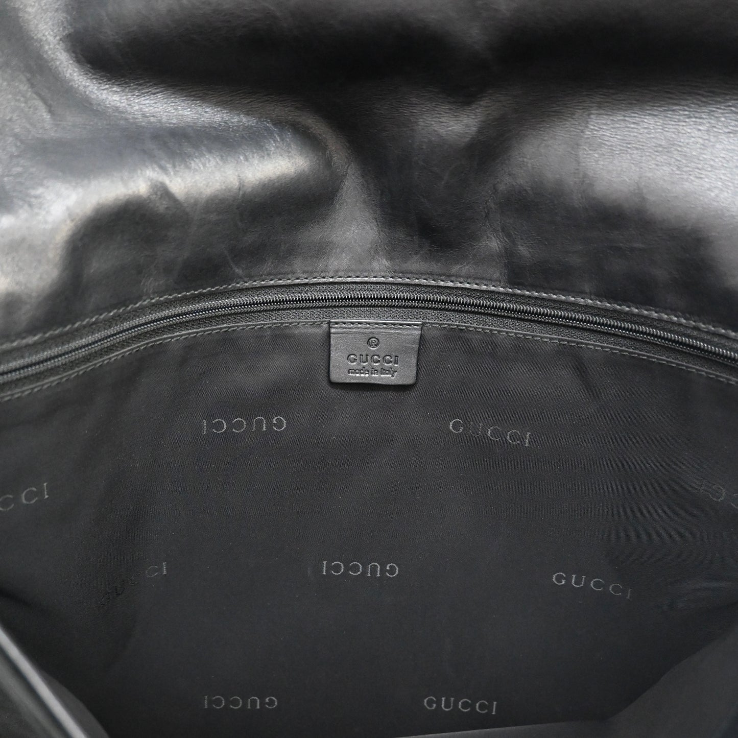 1990s gucci suede leather shoulder bag by Tom frod