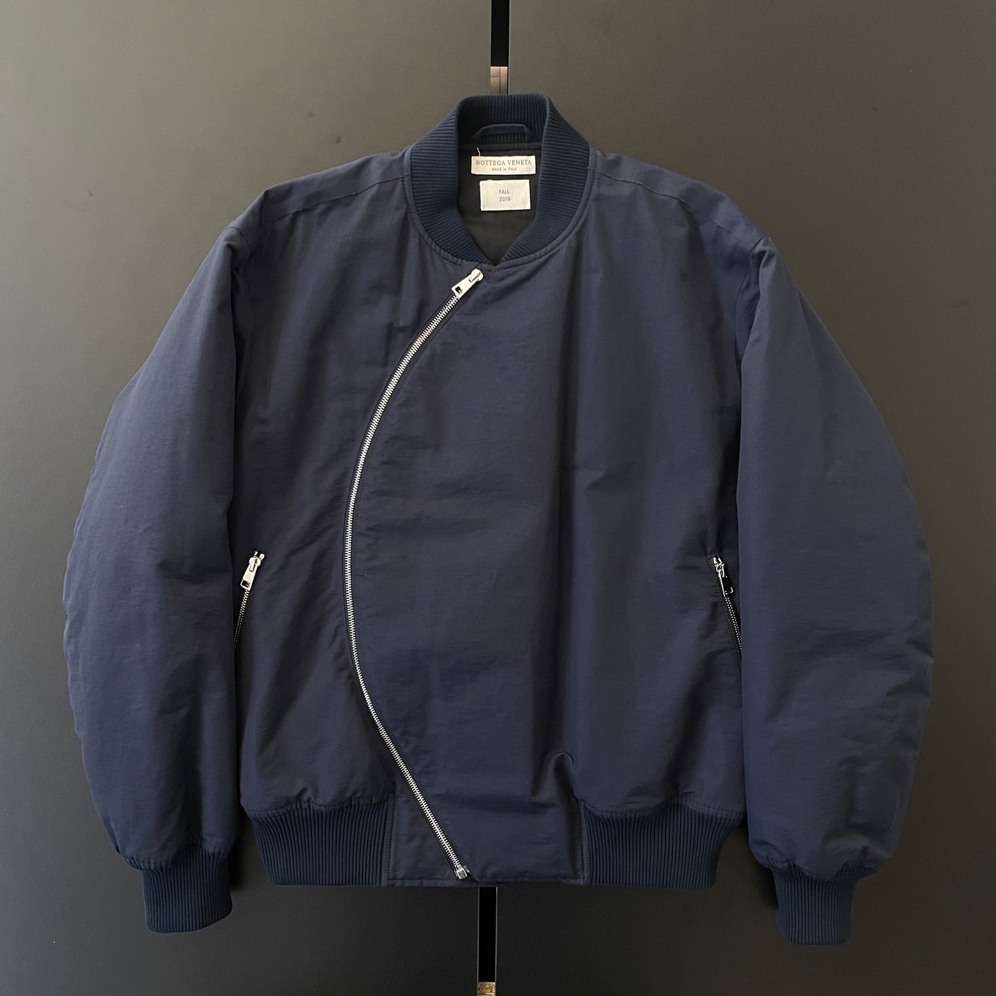 2019aw bottega veneta curve zip bomber jacket 48 by Daniel Lee