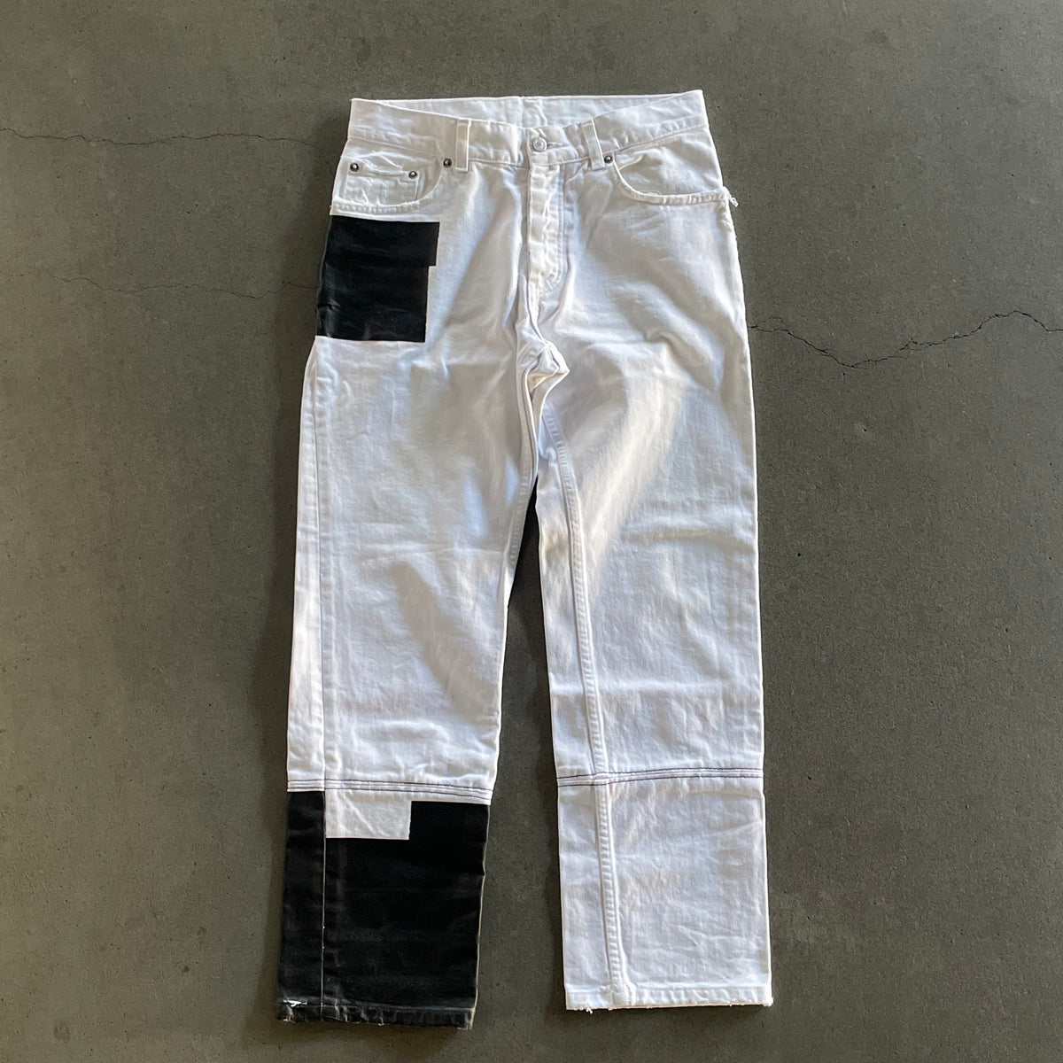 8435B97B-40CF-41CC-9E9C- 