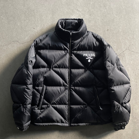 2022aw prada sgb803 re nyion down
jacket XL by raf simons