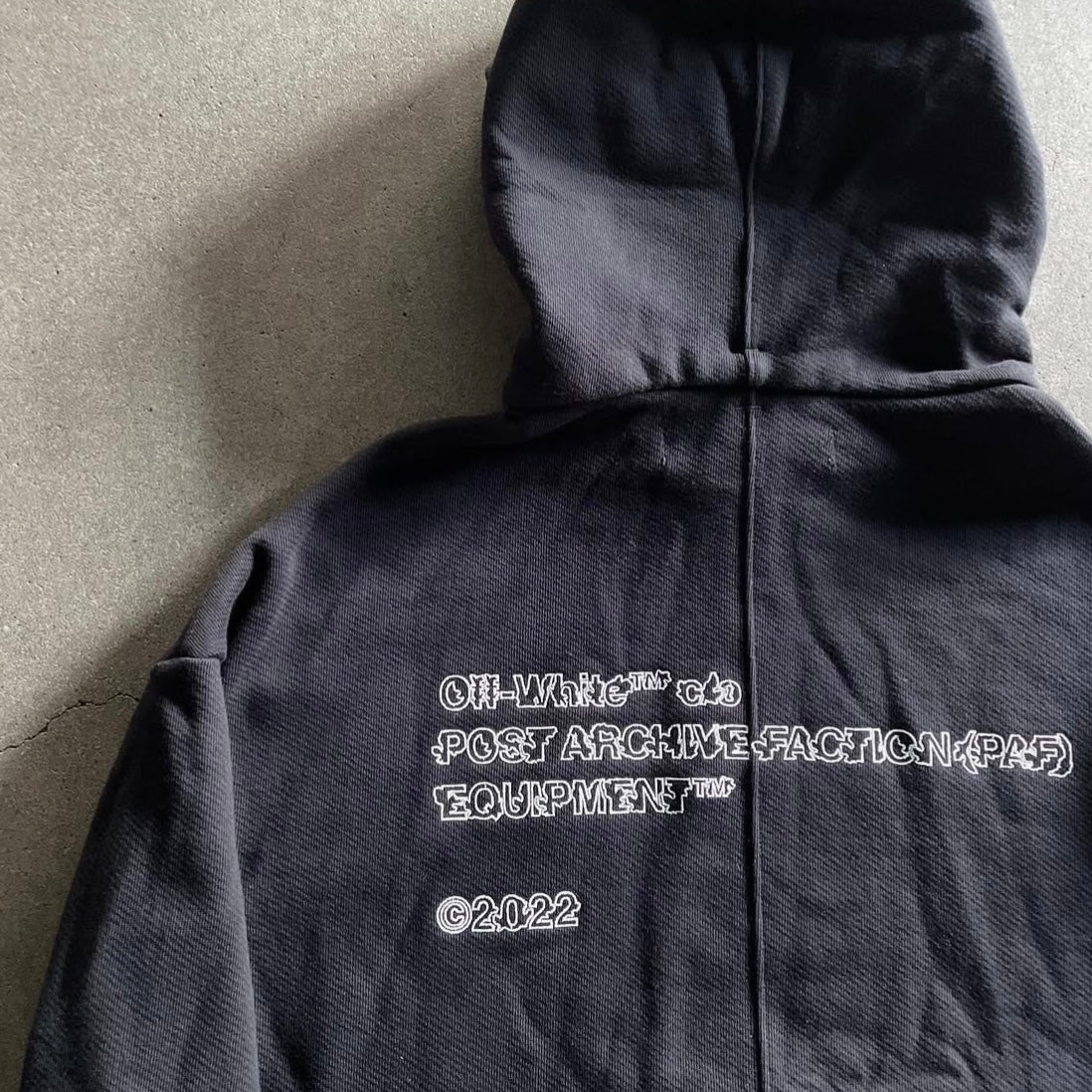 2022aw post archive faction x off-white
equipment hoodie M