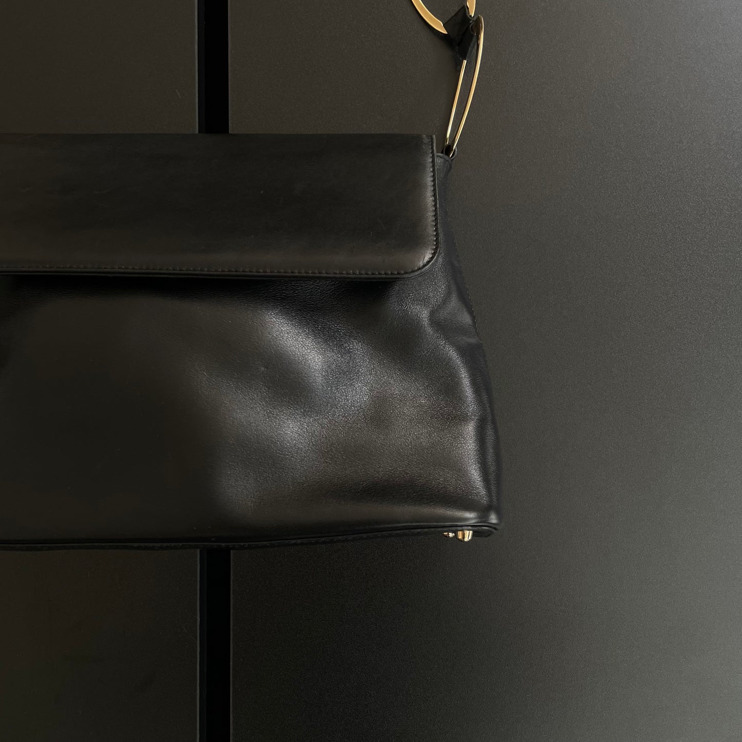 1996aw gucci gold chain shoulder bag by Tom ford