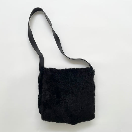 1996ss gucci black fur shoulder bag by tom ford