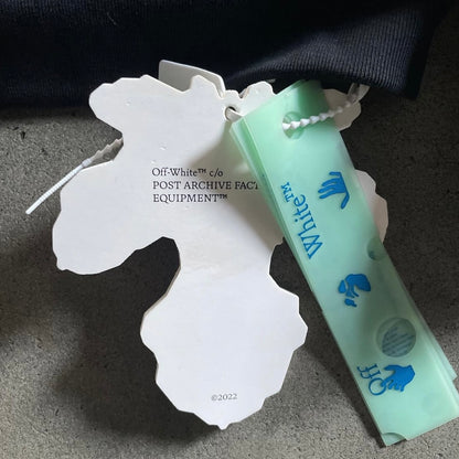 2022aw post archive faction x off-white
equipment hoodie M