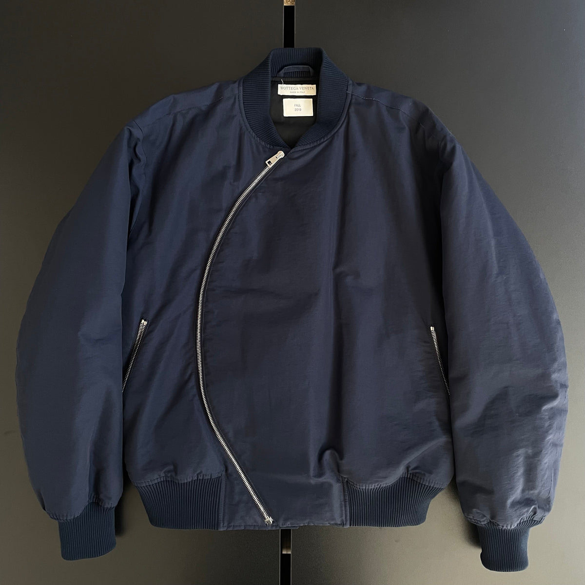 2019aw bottega veneta curve zip bomber jacket 48 by Daniel Lee 