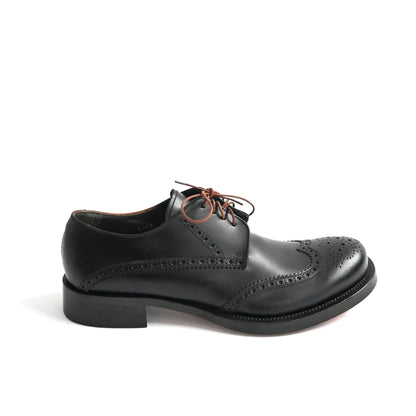 2000s miu miu wing tip leather shoes 9