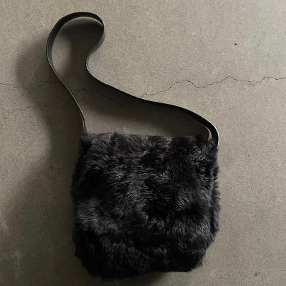 1996ss gucci black fur shoulder bag by
tom ford