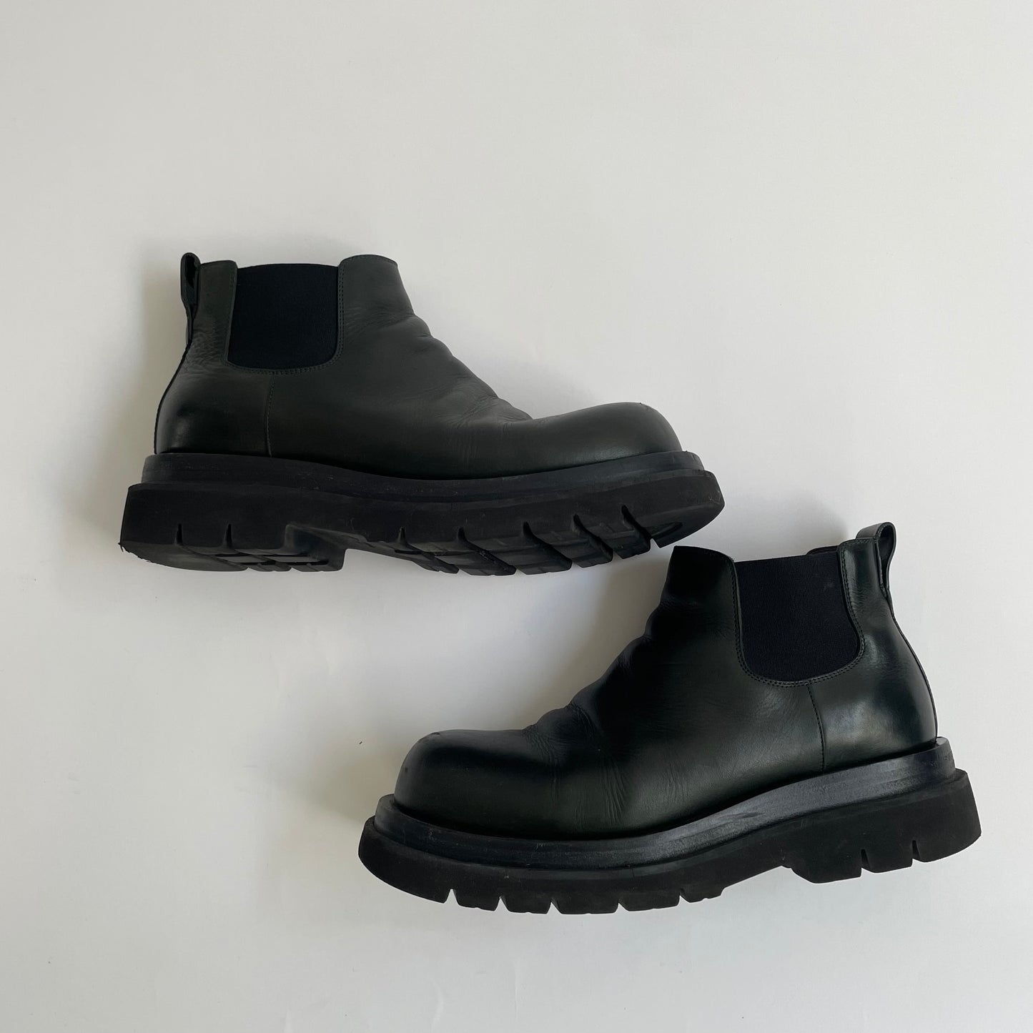 2022aw bottega veneta lug chelsea ankle boot 42.5