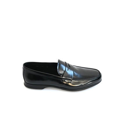 2000s prada low leather loafer 6 1/2